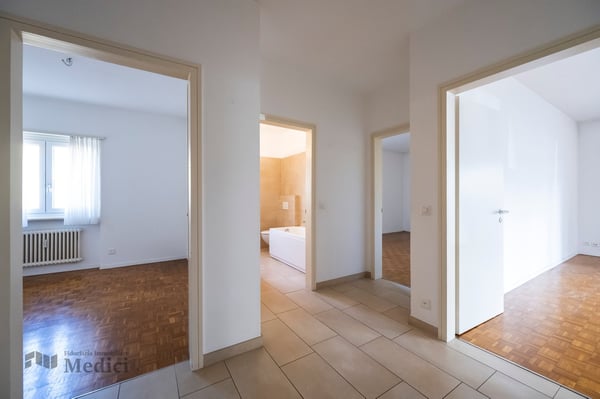 3.5 LOCALI IN POSIZIONE STRATEGICA 4