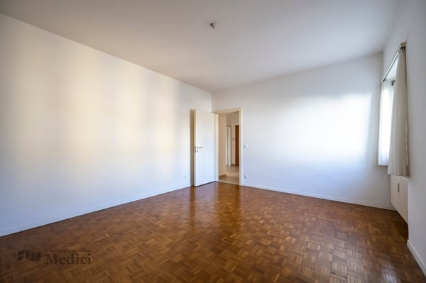 3.5 LOCALI IN POSIZIONE STRATEGICA 9