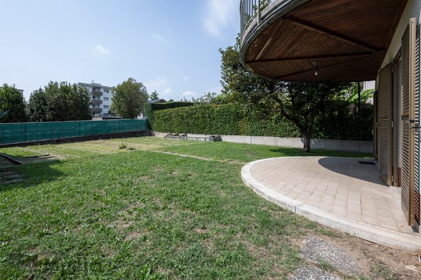 CASA UNIFAMILIARE CON GRANDE GIARDINO 5