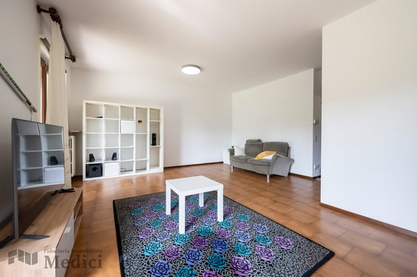 CASA UNIFAMILIARE CON GRANDE GIARDINO 4