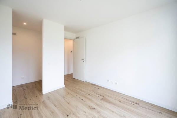 MODERNO ED ELEGANTE APPARTAMENTO 1.5 LOCALI IN POSIZIONE STRATEGICA 12