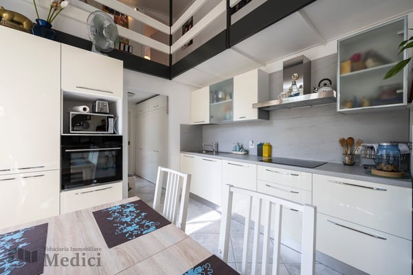 ELEGANTE DUPLEX 2.5 LOCALI IN CORTE CARATTERISTICA TICINESE 3
