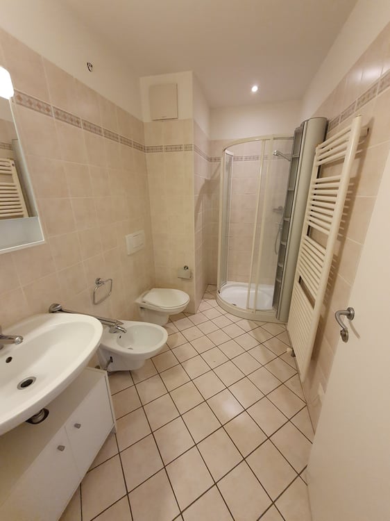 MODERNO ED ELEGANTE 2.5 LOCALI ALTO STANDING 7