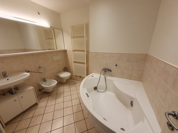 MODERNO ED ELEGANTE 2.5 LOCALI ALTO STANDING 6
