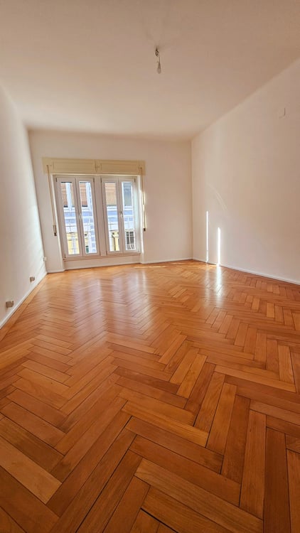 AMPIO E LUMINOSO 4 LOCALI IN POSIZIONE STRATEGICA 3