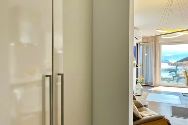Luxuriöse 2,5 Zimmerwohnung in direkter Seenähe 25