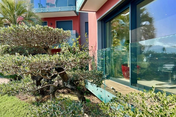 Luxuriöse 2,5 Zimmerwohnung in direkter Seenähe 14