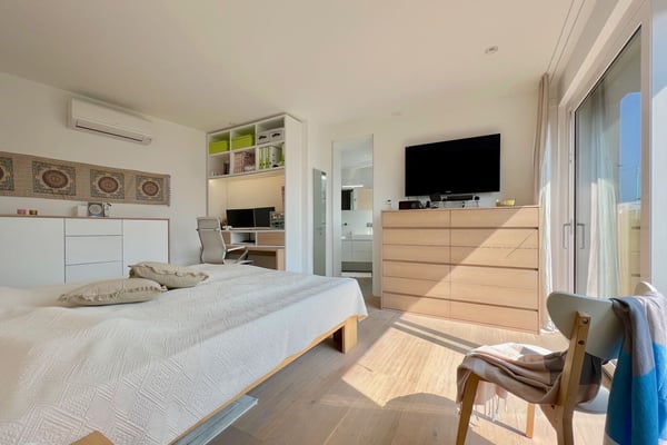 Luxuriöse 2,5 Zimmerwohnung in direkter Seenähe 9