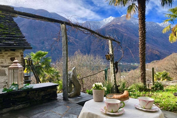 VERKAUFT ! Gemütliches Landhaus mit herrlichem Grundstück in ganzjähriger Sonnenlage 37