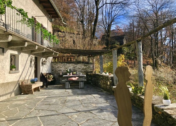 VERKAUFT ! Gemütliches Landhaus mit herrlichem Grundstück in ganzjähriger Sonnenlage 15