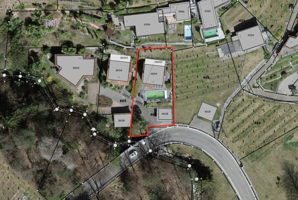 VERKAUFT !!! Charmantes Einfamilienhaus , mit Pool und mit separatem Gästestudio 40