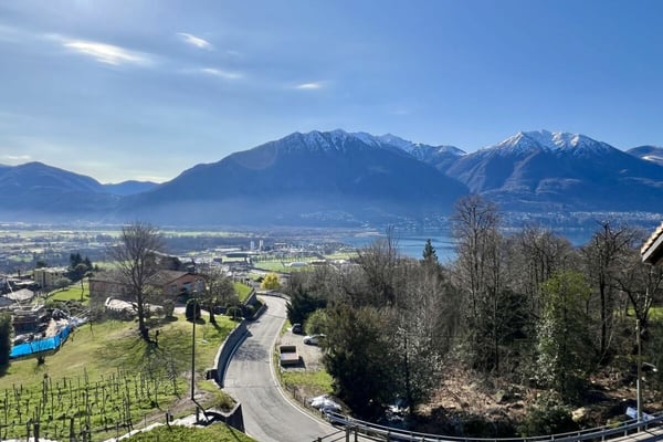 VERKAUFT !!! Charmantes Einfamilienhaus , mit Pool und mit separatem Gästestudio 35