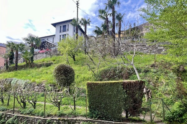 Grosses Dorfhaus mit Seesicht, schönem Garten und Parkplatz 9