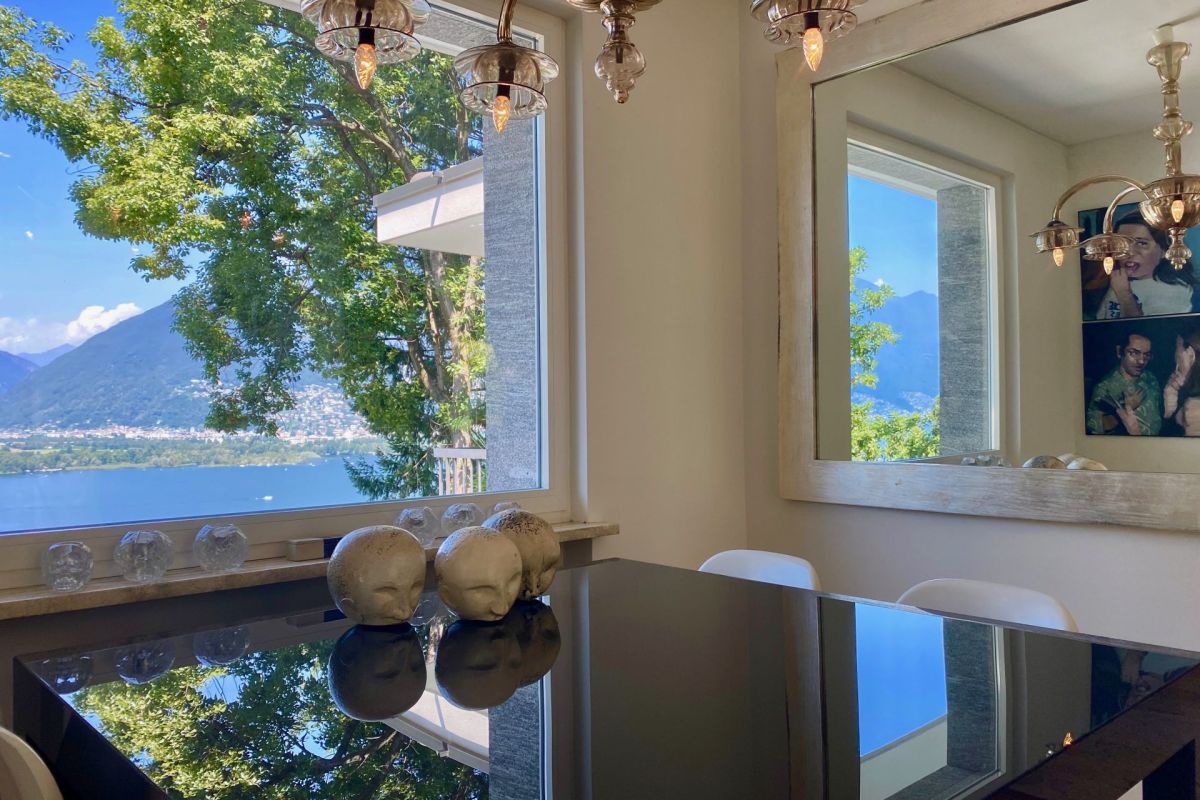 Exclusive villa with breathtaking 180° panoramic lake views and complete privacy