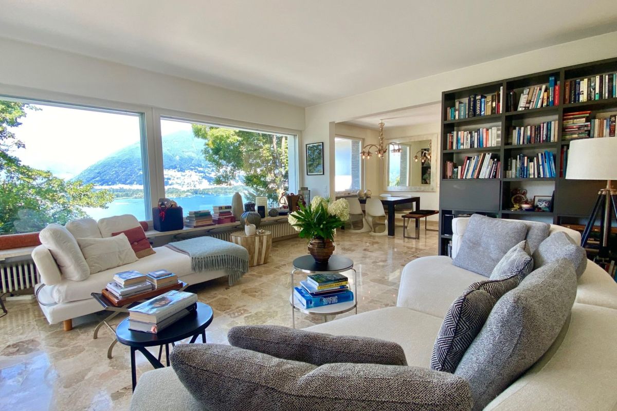 Exclusive villa with breathtaking 180° panoramic lake views and complete privacy