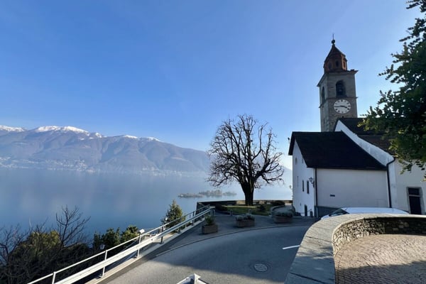 Charmante Ferienwohnung im Herzen von Ronco s. Ascona mit Balkon 23