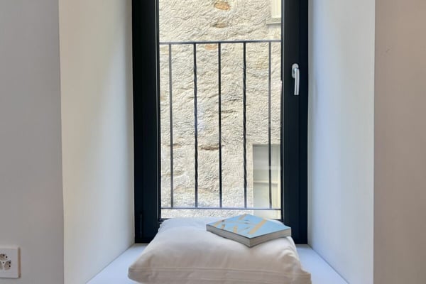Charmante Ferienwohnung im Herzen von Ronco s. Ascona mit Balkon 6