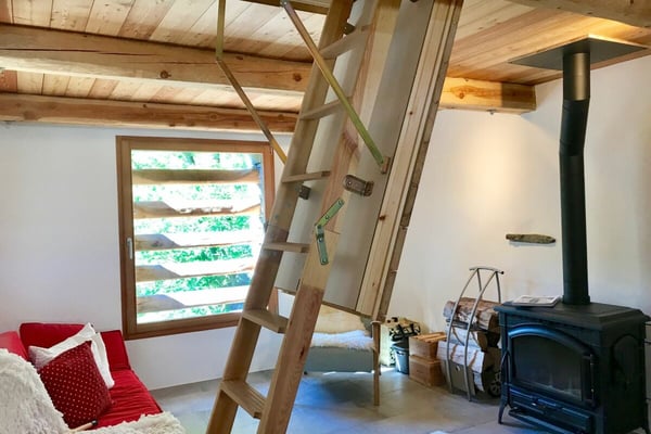 Charmantes Steinhaus mitten im Grünen 9