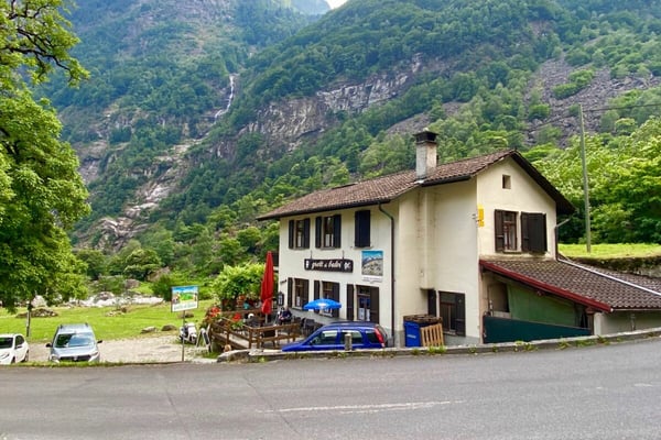 Charmantes Steinhaus mitten im Grünen 37