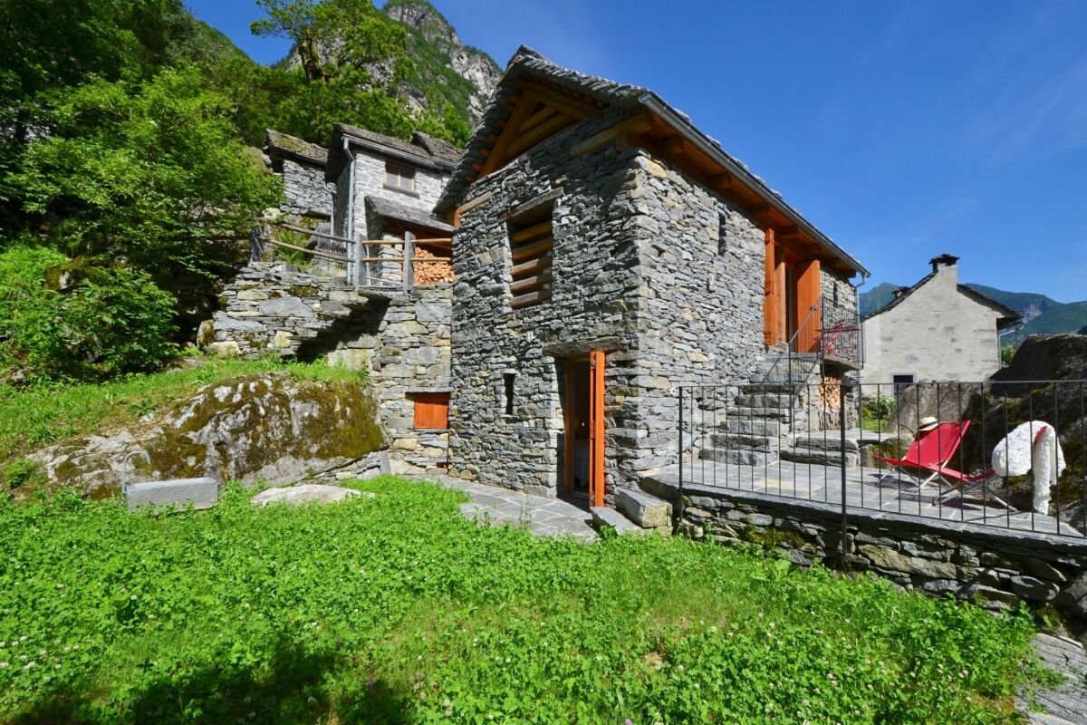 Bellissimo Rustico riattato immerso nel verde