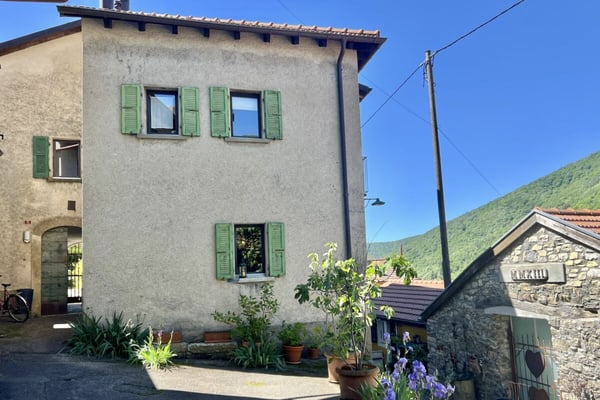LEBENSTRAUM TESSIN - Charmant renoviertes Dorfhaus mit grossem Atelier ideal für Kunst&Kultur und B&B 23