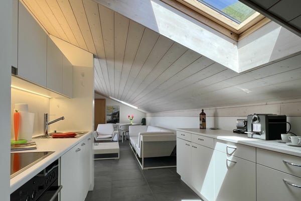 TOP LAGE mit 180° Seesicht - Exklusive Wohnung mit separatem Gästebereich und Gemeinschaftspool 35