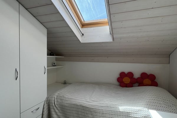 TOP LAGE mit 180° Seesicht - Exklusive Wohnung mit separatem Gästebereich und Gemeinschaftspool 42