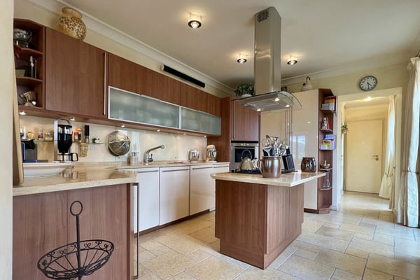 ITALIEN / Lago di Lugano - Exklusive Duplex-Wohnung in herrlichster Sonnenlage 9