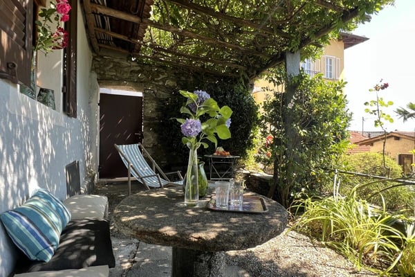 Charmantes Dorfhaus in schöner Ruhelage Casa Blu - «Das unvollendete Bijou» 35