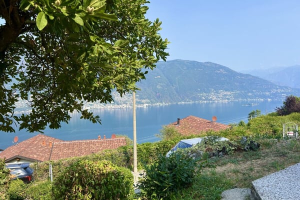 ITALIEN - Lago Maggiore, Nähe Schweizer Grenze, Doppelhaushälfte mit Seesicht 34