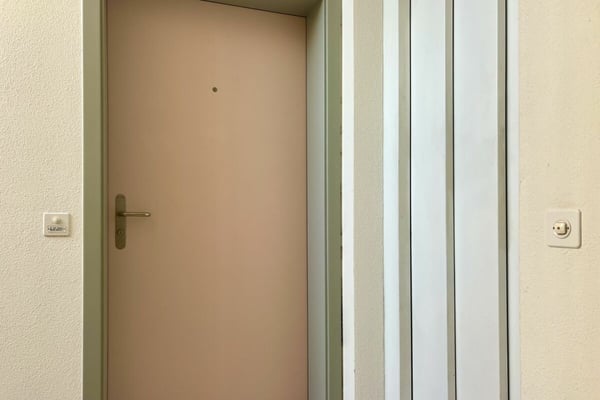 Mein Zuhause in Ascona in Seenähe mit Balkon und Stellplatz in der Garage 18
