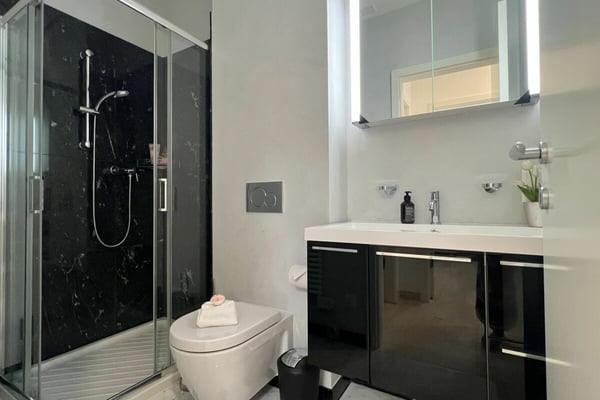 Exklusives Wohnen mit 180°Seesicht, Wellnessbereich & Pool 23