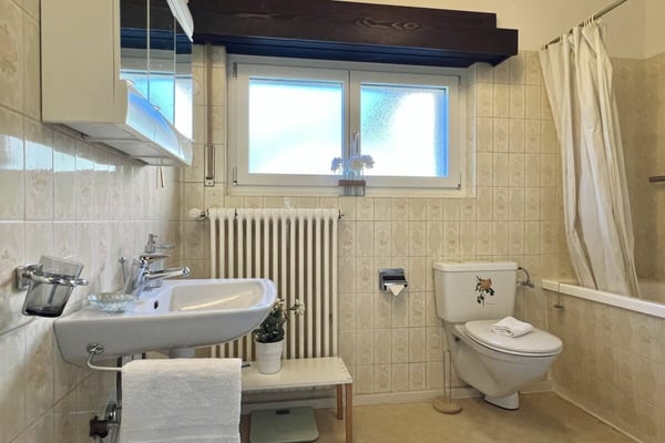 Wohnen im Grünen - Einfamilienhaus mit herrlicher Aussicht und viel Gestaltungspotenzial 14
