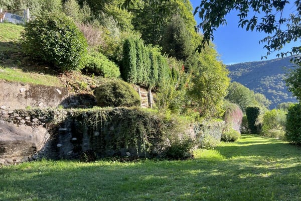 Wohnen im Grünen - Einfamilienhaus mit herrlicher Aussicht und viel Gestaltungspotenzial 27