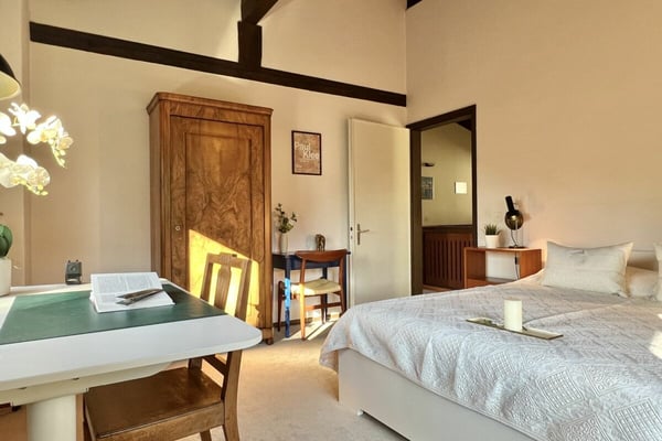 Wohnen im Grünen - Einfamilienhaus mit herrlicher Aussicht und viel Gestaltungspotenzial 12