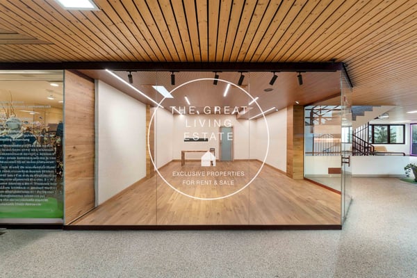 Spazio commerciale moderno a St. Moritz 3