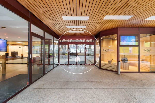 Spazio commerciale moderno a St. Moritz 11