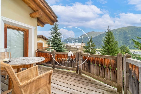 Elegante attico di 1.5 locali con vista panoramica a Samedan 6