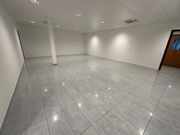Moderne Büros zur Miete in Gravesano - Via al Fiume 1 1
