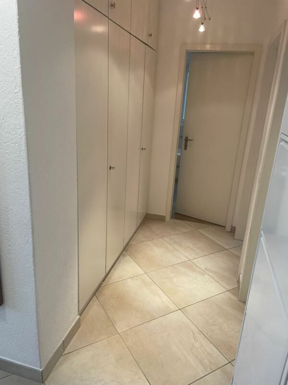 Appartamento luminoso ben strutturato: anche a reddito 7