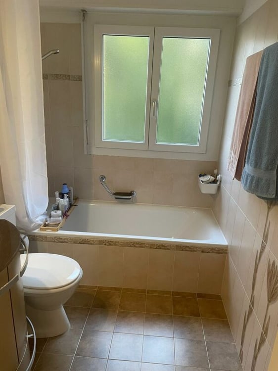 Appartamento luminoso ben strutturato: anche a reddito 9