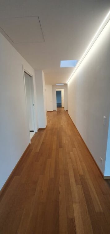 Prestigioso attico di lusso con vista a 360° impareggiabile! 9