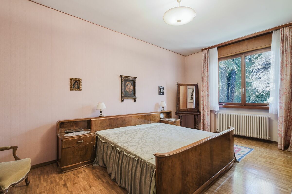 Splendida villa signorile immersa nel verde del proprio parco