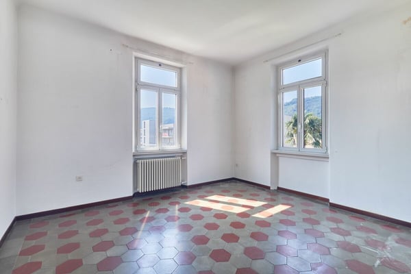 Villa stile Liberty con giardino e tre unità abitative - ideale anche come investimento 10