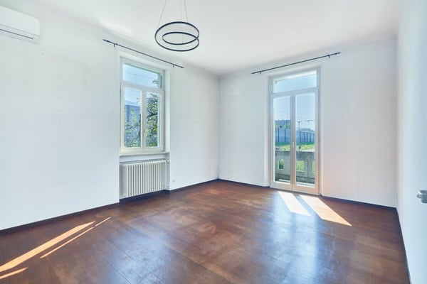 Villa stile Liberty con giardino e tre unità abitative - ideale anche come investimento 6