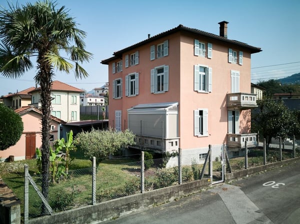 Villa stile Liberty con giardino e tre unità abitative - ideale anche come investimento