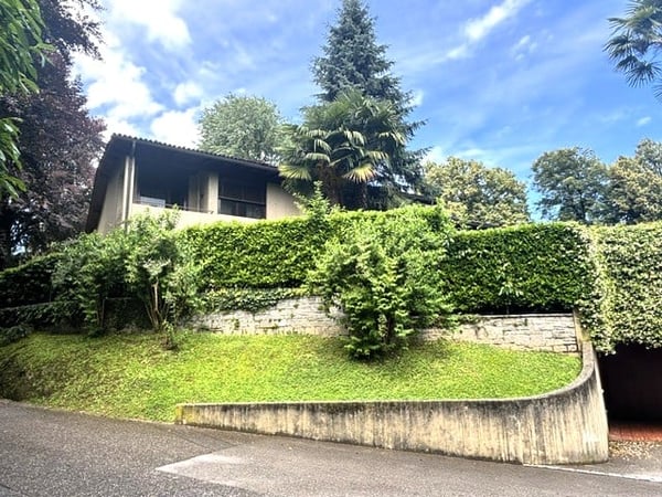 Elegante villetta a schiera di 5.5 locali a Lugano – Via Montalbano 1