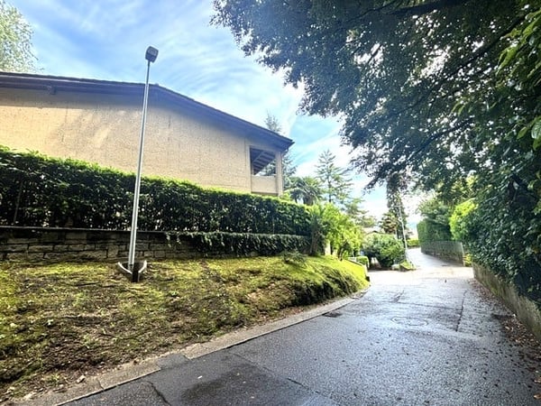 Elegante villetta a schiera di 5.5 locali a Lugano – Via Montalbano 6