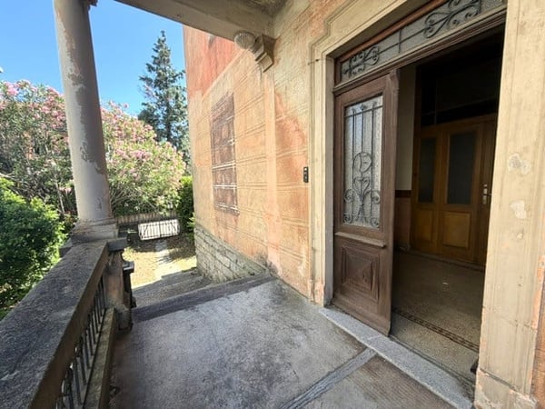 Villa d'Epoca d'imparagonabile bellezza nella prestigiosa zona di Montarina 7