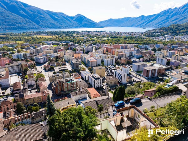 Con stupenda vista e licenza edilizia approvata 1